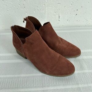 Reaction Kenneth Cole side 8.5 Side Skip Terracotta Red Suede Boots Booties